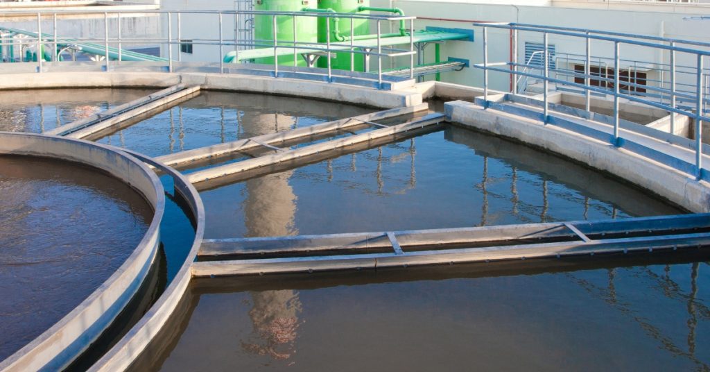 How Screening in Water Treatment Removes Debris?